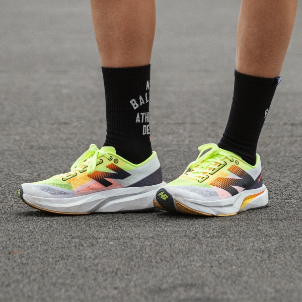 New Balance FuelCell Rebel v4 - White