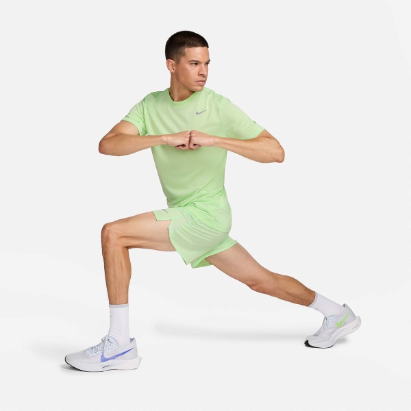 Nike Challenger 5in Pantaloncini - Vapor Green/Reflective Silver
