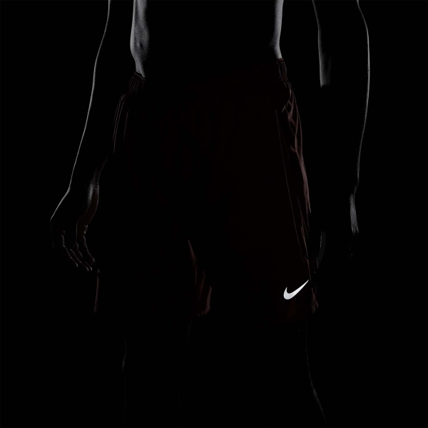 Nike Challenger Logo 7in Pantaloncini - University Red/Reflective Silver