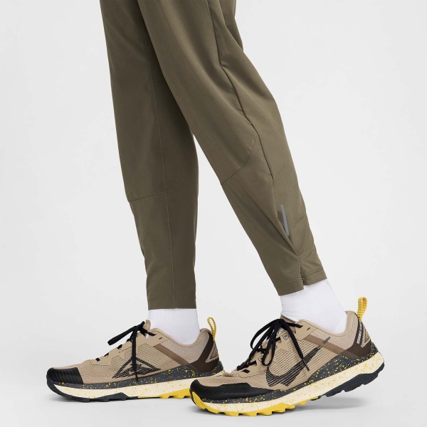 Nike Dri-FIT Down Range Pantaloni - Medium Olive/Black