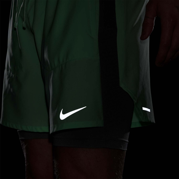 Nike Dri-FIT Stride Hybrid 2 in 1 5in Shorts - Vapor Green/Dark Stucco/Reflective Silver