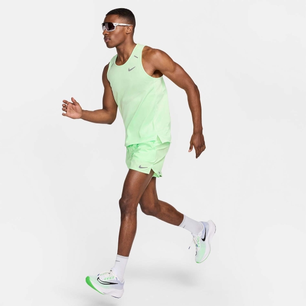 Nike Dri-FIT Stride 7in Pantaloncini - Vapor Green/Reflective Silver