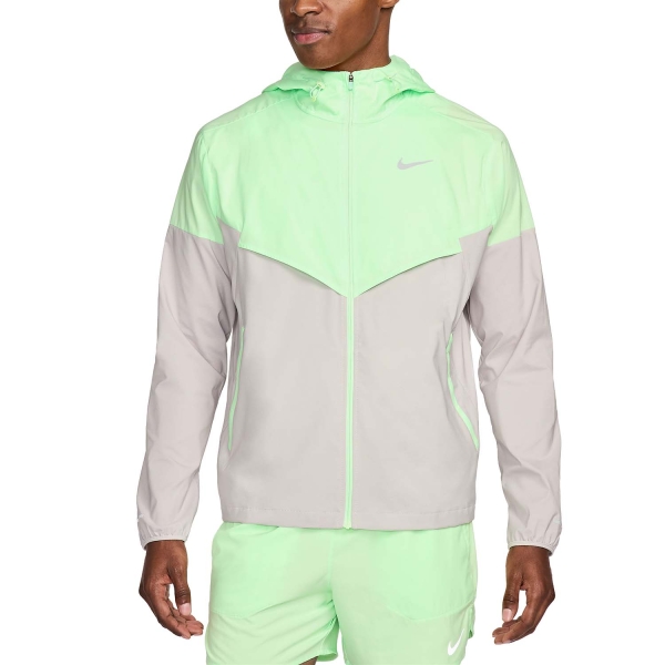 Men's Running Jacket Nike Light Windrunner Jacket  Vapor Green/Light Iron Ore/Reflective Silver FB7540376