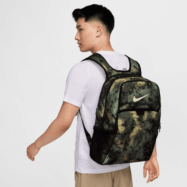 Nike Brasilia Print Mochila Grande - Oil Green/Black/Coconut
