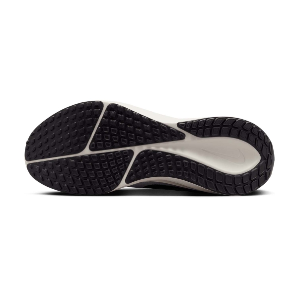 Nike Vomero 17 - White/Black/Pure Platinum/Vintage Green