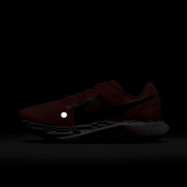 Nike Ultrafly - Bright Crimson/Black/White
