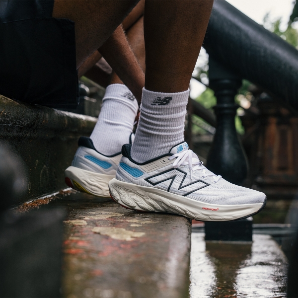New Balance Fresh Foam X 1080 v13 - White/Black/Coastal Blue