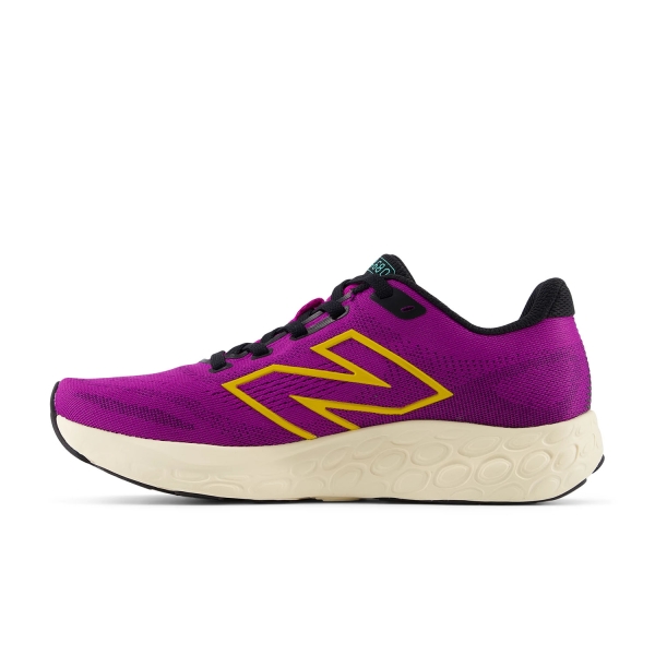 New Balance Fresh Foam 680 v8 - Fuschia
