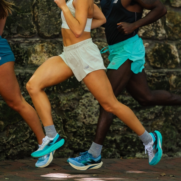 New Balance FuelCell Rebel v4 - Blue