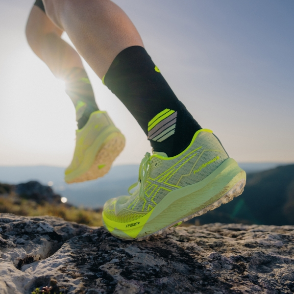 Asics Fujispeed 3 - Cool Matcha/Safety Yellow