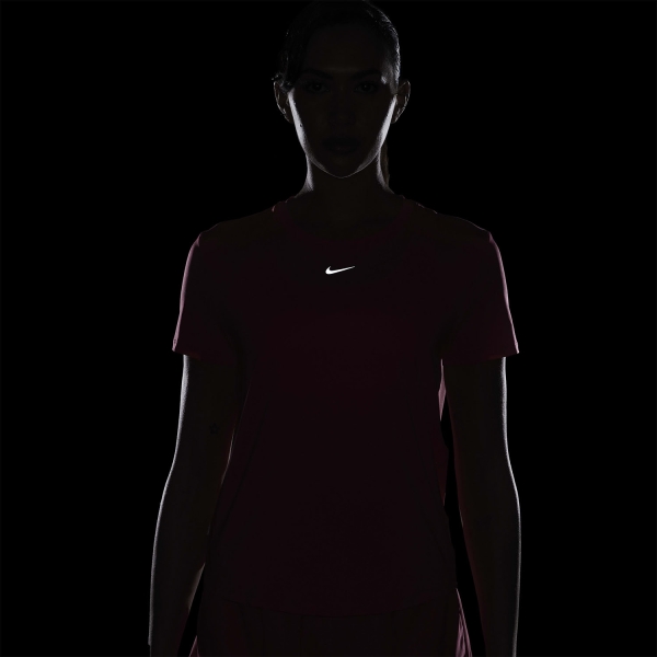 Nike One Classic T-Shirt - Aster Pink/Black