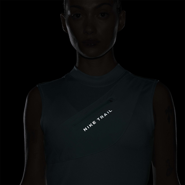 Nike Trail Dri-FIT Storage Tank - Green Frost/Smokey Blue