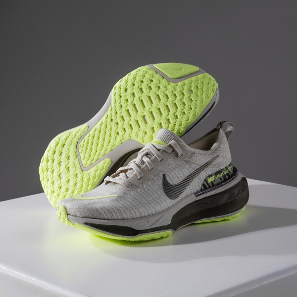Nike ZoomX Invincible Run Flyknit 3 Premium - Light Bone/Cargo Khaki/Barley Volt
