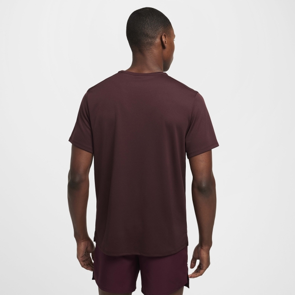 Nike Dri-FIT UV Run Division Miler T-Shirt - Burgundy Crush/Reflective Silver