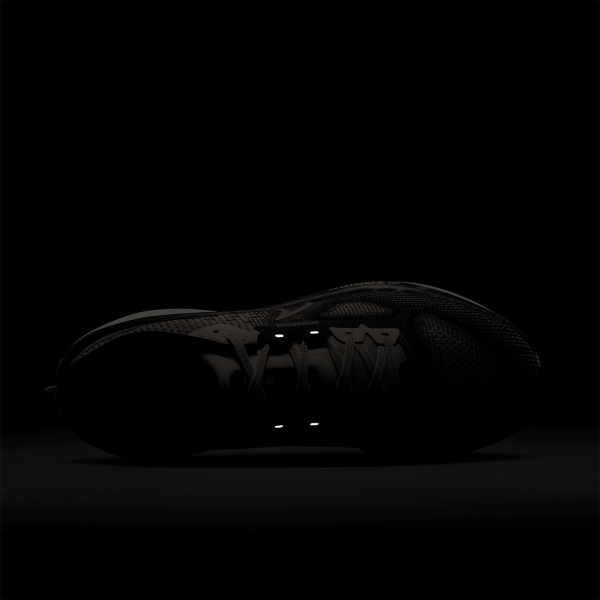 Nike Vomero 17 - Photon Dust/Hyper Punch/Black
