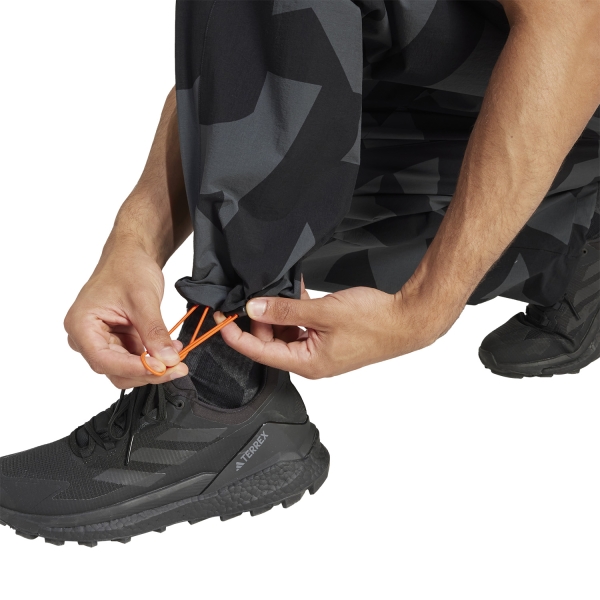adidas Terrex Xploric Cargo Printed Pants - Black/Carbon/Grey Six/Grey Four