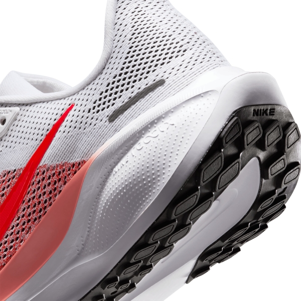 Nike Pegasus 41 - White/Bright Crimson/Magic Ember/Black