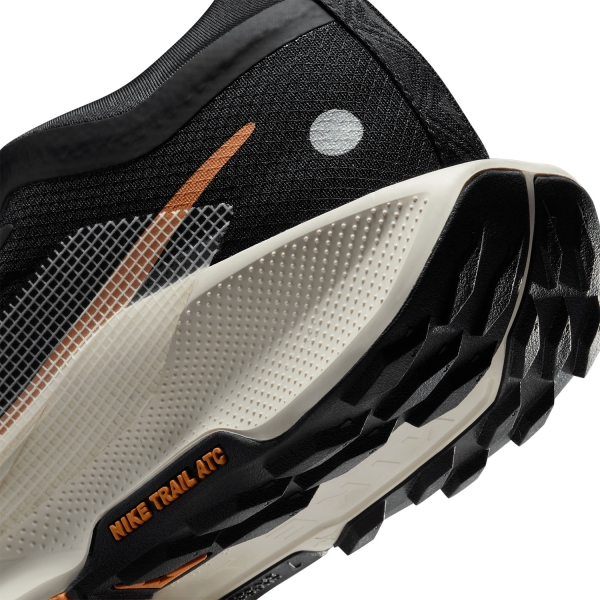 Nike ReactX Pegasus Trail 5 GTX - Off Noir/Pale Ivory/Black/Monarch