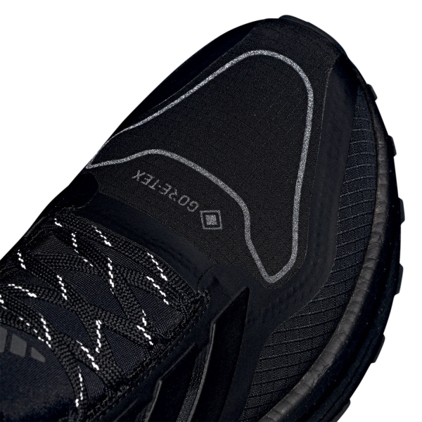 adidas Ultraboost 5 GTX - Core Black/Carbon