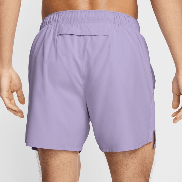 Nike Challenger 5in Pantaloncini - Hydrangeas/Reflective Silver