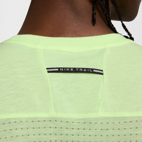 Nike Dri-FIT ADV Solar Chase T-Shirt - Barely Volt/Black