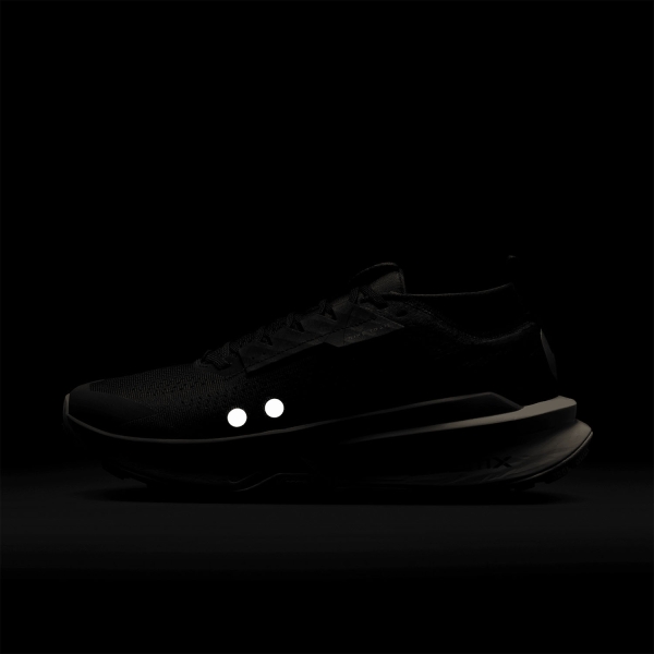 Nike Zegama Trail 2 - Off Noir/Black/Monarch/Pale Ivory