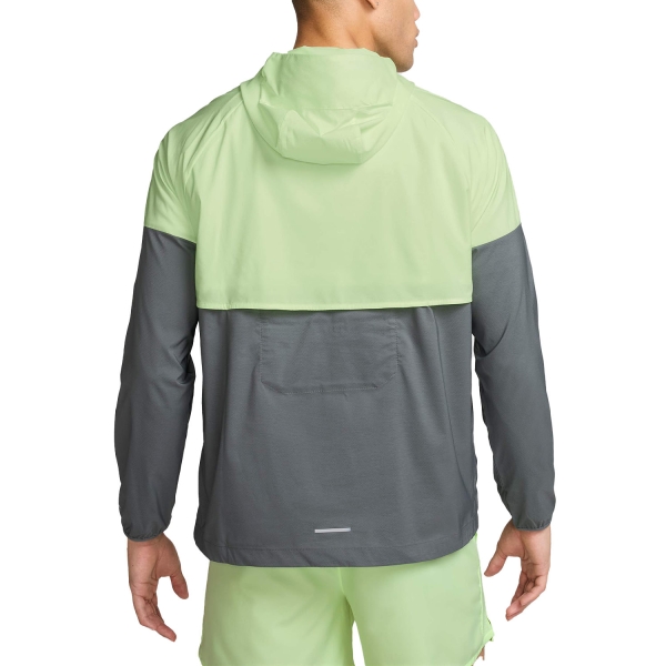 Nike Impossibly Chaqueta - Barely Volt/Smoke Grey