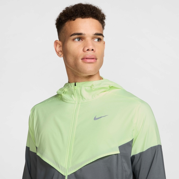 Nike Impossibly Chaqueta - Barely Volt/Smoke Grey