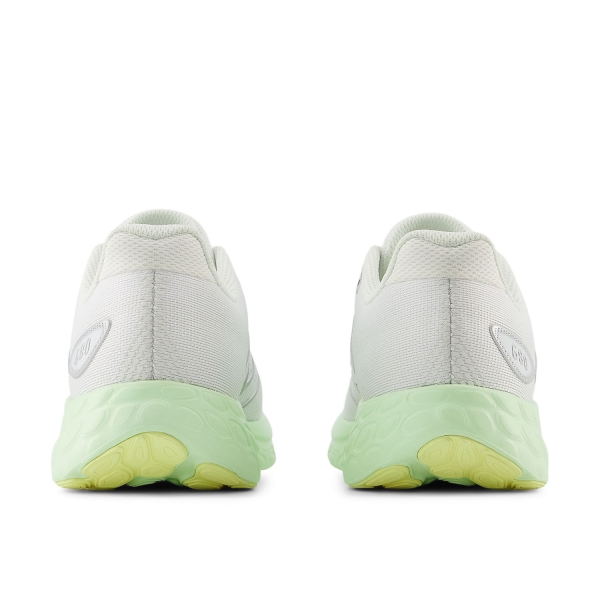 New Balance Fresh Foam 680 v8 - White