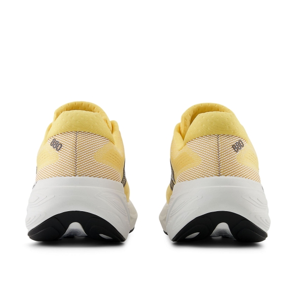 New Balance Fresh Foam X 880 v15 - Clementine