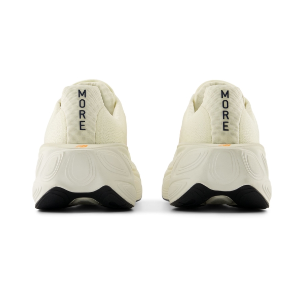 New Balance Fresh Foam X More v5 - Angora