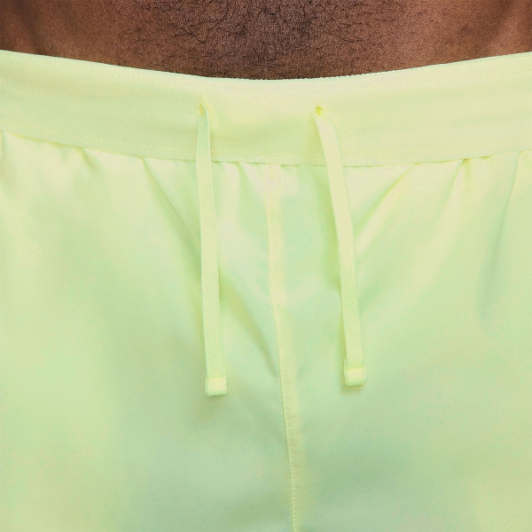 Nike Challenger Logo 7in Shorts - Barely Volt/Reflective Silver