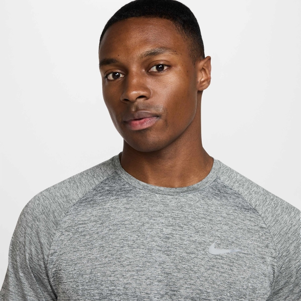 Nike Dri-FIT ADV Stride Camiseta - Smoke Grey/Heather/Reflective Silver