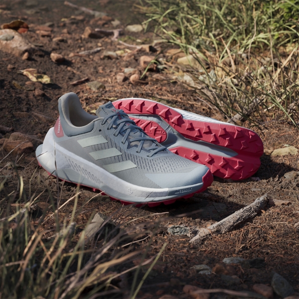 adidas Terrex Soulstride Ultra - Magic Grey/Linen Green/Pure Ruby