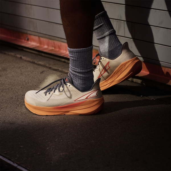Altra Experience Flow - Sand