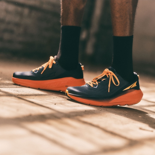 Altra FWD Via - Black/Orange