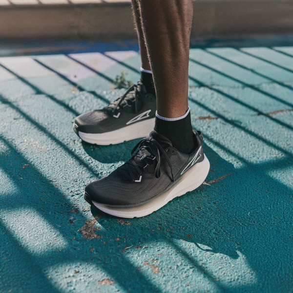 Altra FWD Via - Black/White