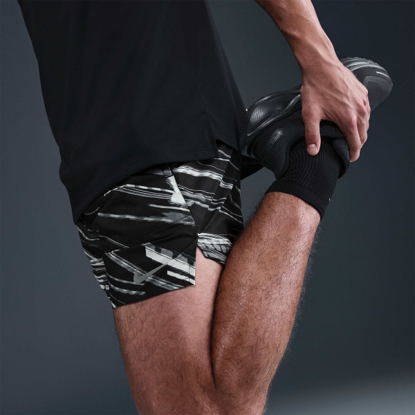 Nike Dri-FIT Stride 7in Pantaloncini - Photon Dust/Reflective Silver