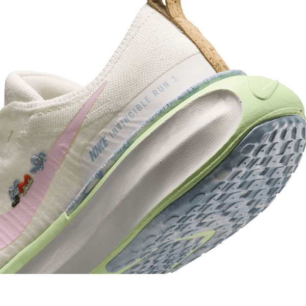 Nike ZoomX Invincible Run Flyknit 3 - Sail/Pink Foam/Football Grey