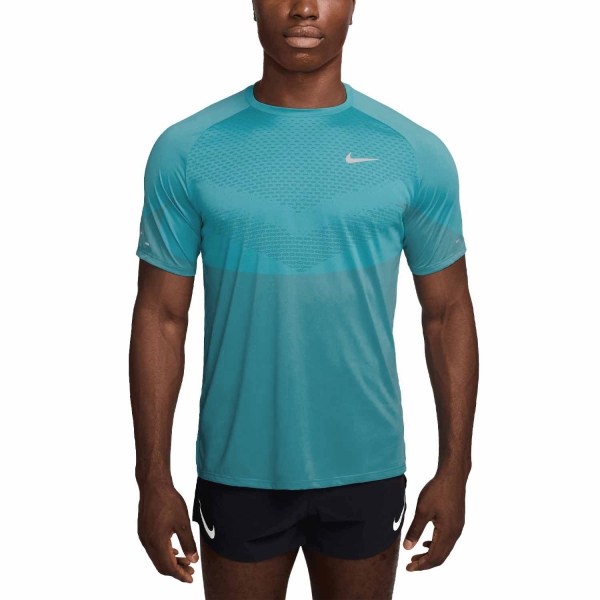 Maglietta Running Uomo Nike DriFIT ADV Stride Maglietta  Dusty Cactus/Reflective Silver HV5203345