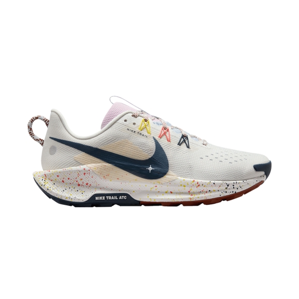 Scarpe Trail Running Donna Nike ReactX Pegasus Trail 5  Summit White/Armory Navy/Football Grey DV3865102