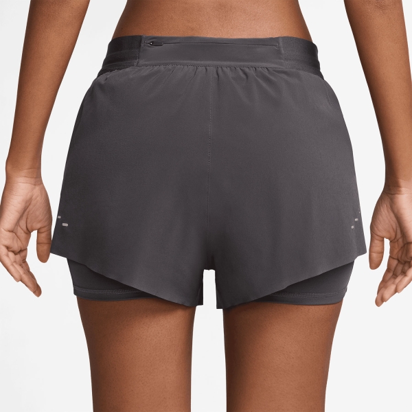 Nike Swift 2 in 1 2.5in Pantaloncini - Thunder Grey/Reflective Silver