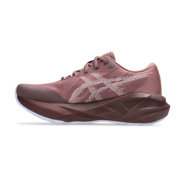 ASICS Novablast 5 TR - Nature Bathing/Rubbled Red