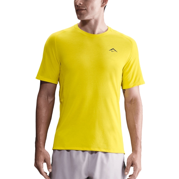 Magliette Manica Corta Trail Running Uomo Nike DriFIT ADV Solar Chase Maglietta  Lightening/Black HJ3580718