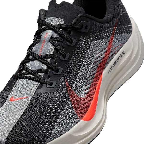Nike Pegasus Plus - Anthracite/Bright Crimson/Light Smoke Grey