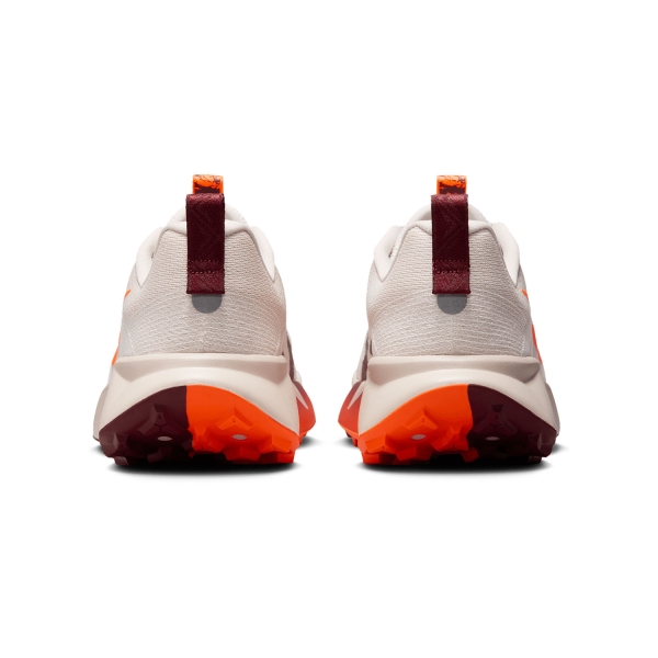 Nike Wildhorse 10 - Sail/Hyper Crimson/Silt Red