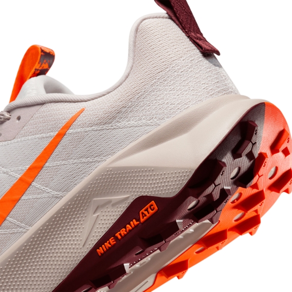 Nike Wildhorse 10 - Sail/Hyper Crimson/Silt Red