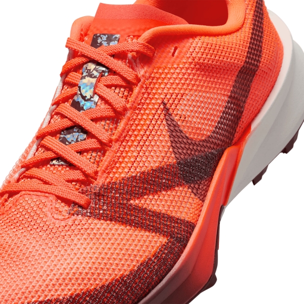 Nike React Terra Kiger 10 - Hyper Crimson/Dark Team Red/Sail