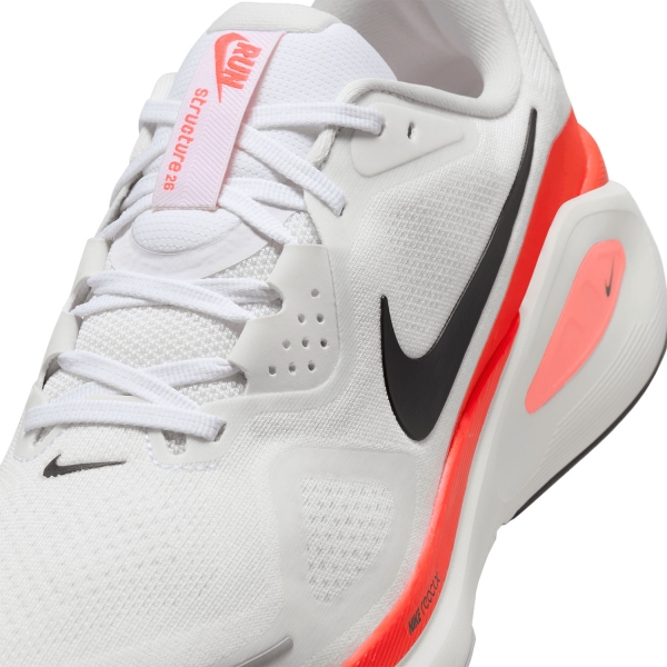 Nike Structure 26 - White/Black/Bright Crimson/Photon Dust
