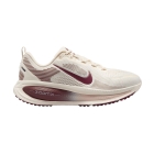 Nike Vomero 18 - Pale Ivory/Dark Team Red/Red Sepia